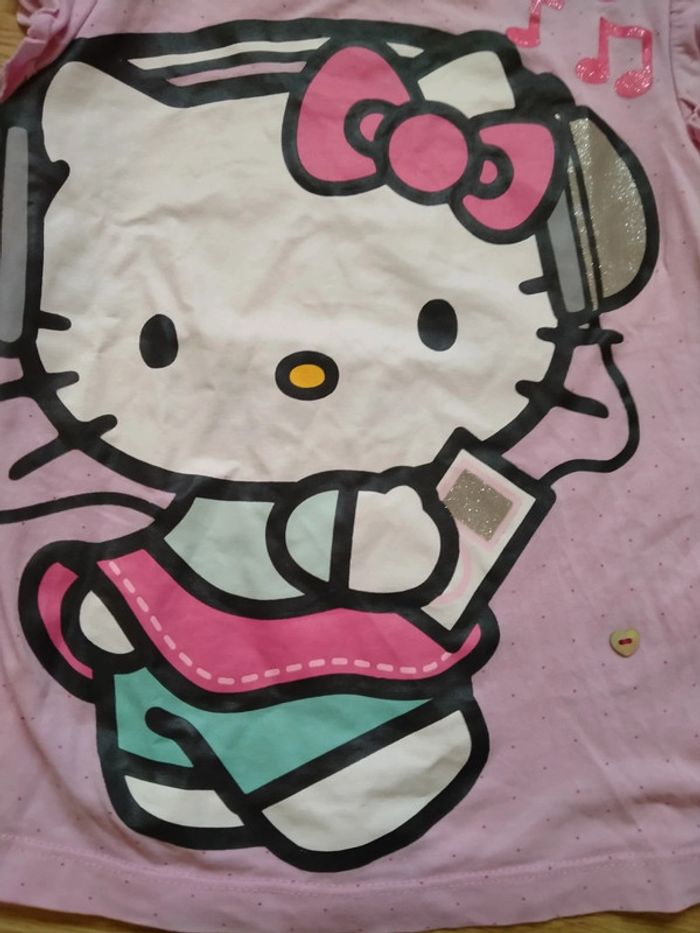 Tee shirt rose. Filles. Hello Kitty. Taille 2 4 ans - photo numéro 3