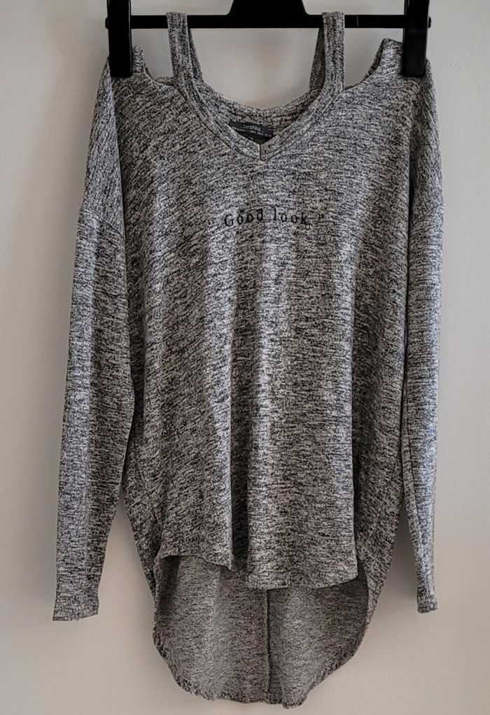 2 Hauts ML TS/TFr36 -Promod Noir à Pois Blancs & Bershka Gris Chiné & Epaules Dénudées - photo numéro 2