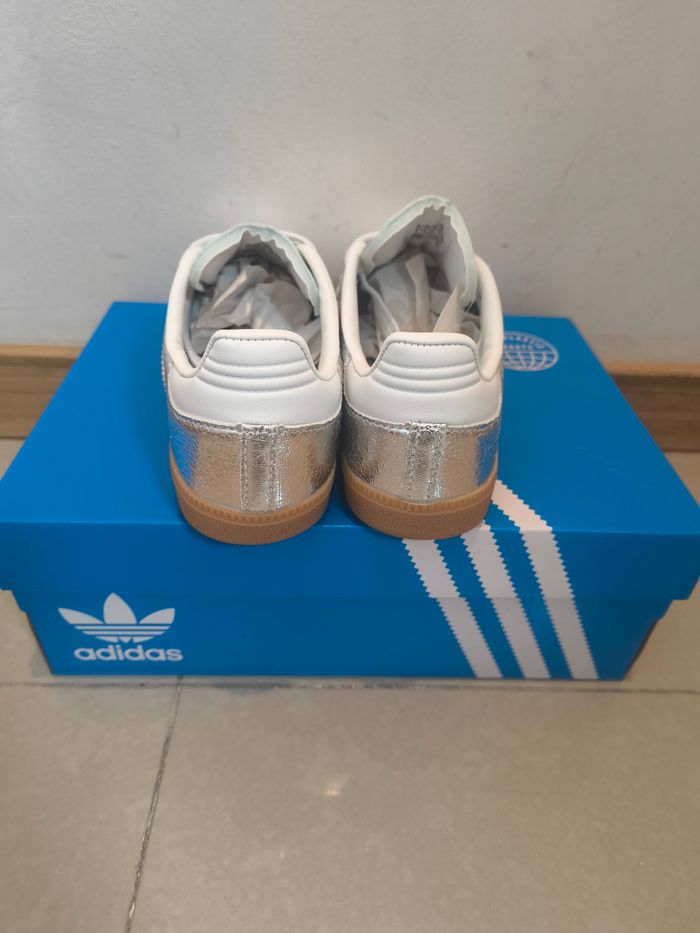 Baskets adidas Originals SAMBA OG argentées --- Taille 41 - photo numéro 2