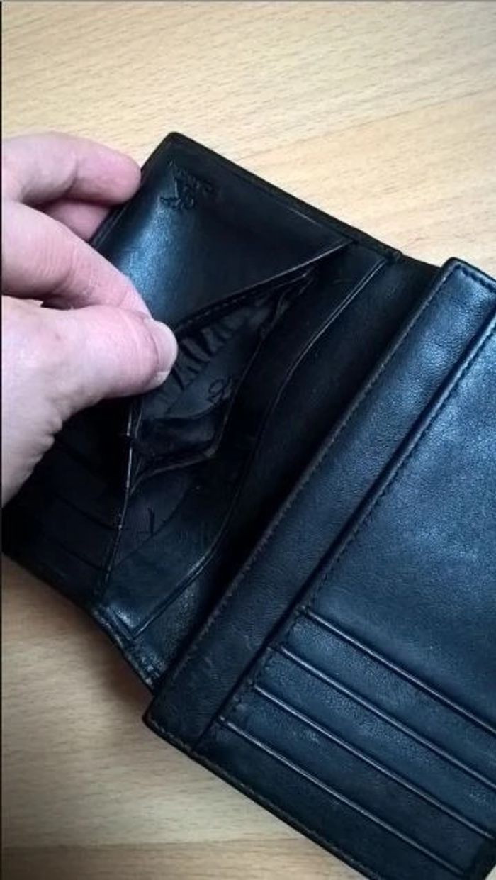 Portefeuille Calvin Klein en cuir - photo numéro 3