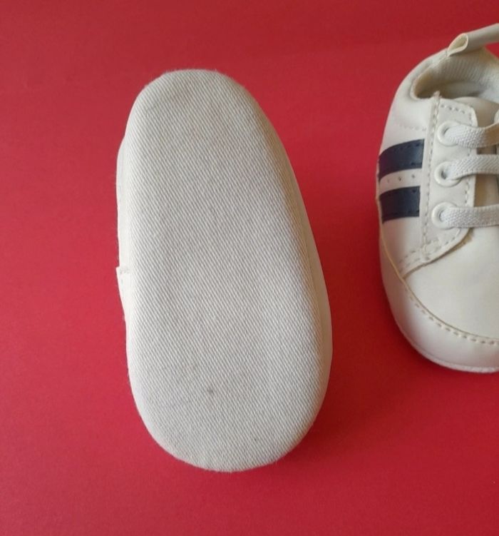 Baskets bébé - photo numéro 2