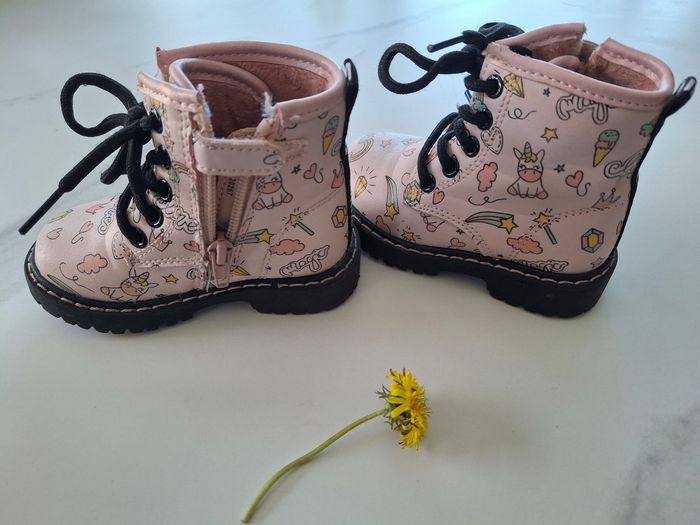 Chaussures fille Nini and Girls – taille 21 – très bon état - photo numéro 2