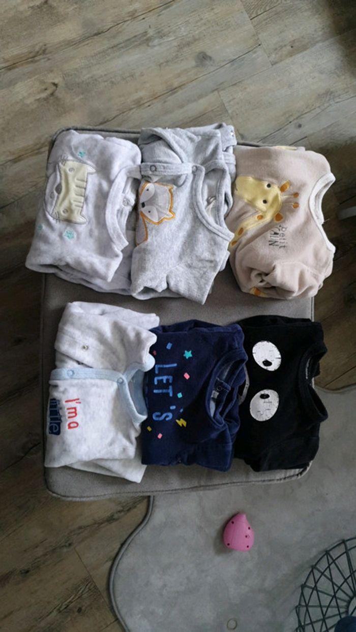 Lot 6 pyjamas garçon 1 mois