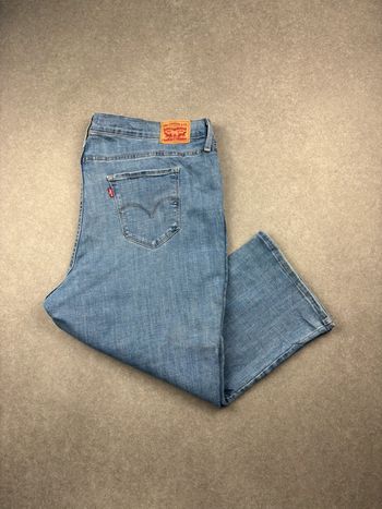 Jean pantalon pantacourt coupe droite signature levis bleu taille 40 largeur