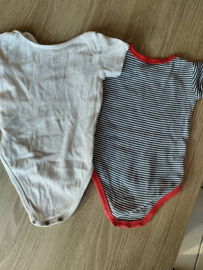 Lot 2 bodys - photo numéro 2