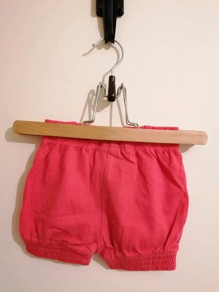 Lot 2 shorts adidas 12 mois - photo numéro 3