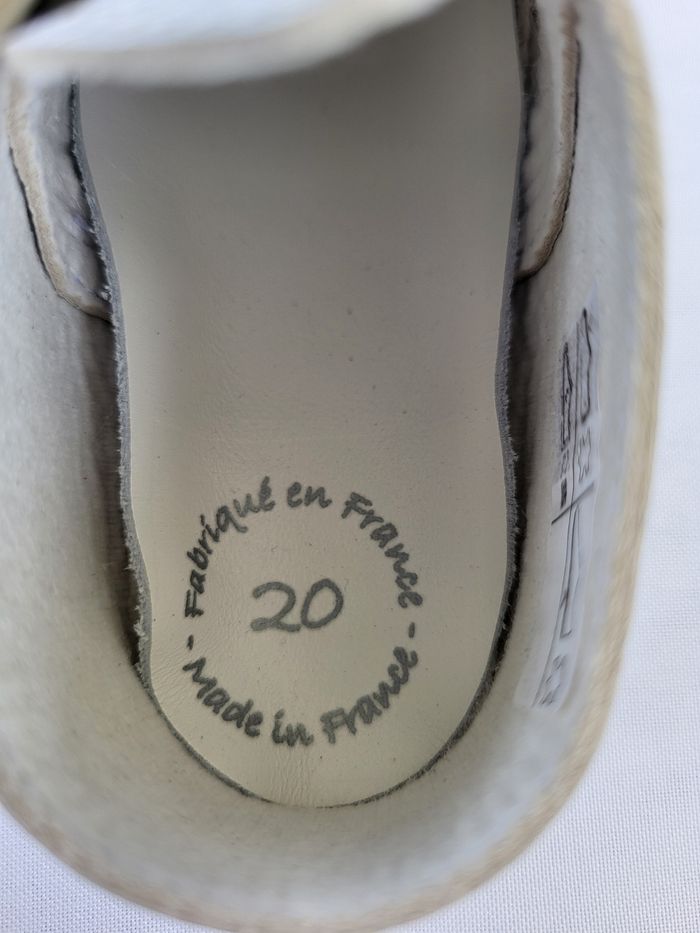 Chaussures bébés en cuir argent Point 20 Made in France 🇨🇵 - photo numéro 3