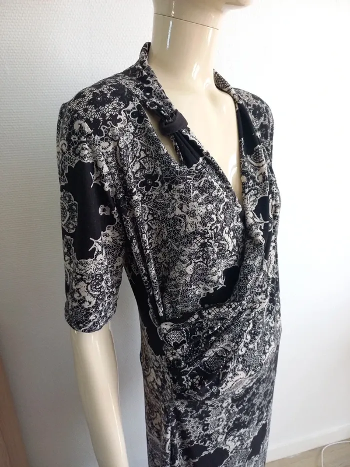 Robe noir et blanche T38 - photo numéro 5