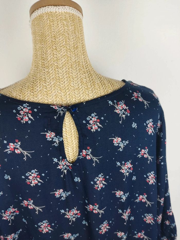 Robe droite mi-longue manches 3/4 bleu nuit ceinture à nouer motif fleuri taille 48 Tissaia - photo numéro 7