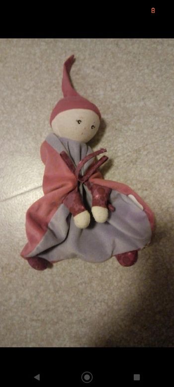 Doudou poupon Corolle cœur de grenadine