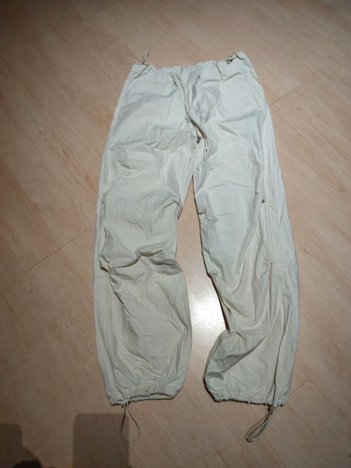Pantalon beige parachute 10/12 ans jennyfer