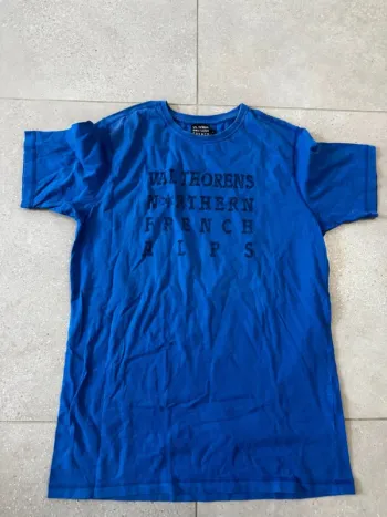 T-shirt bleu Val thorens, taille L, très bon état