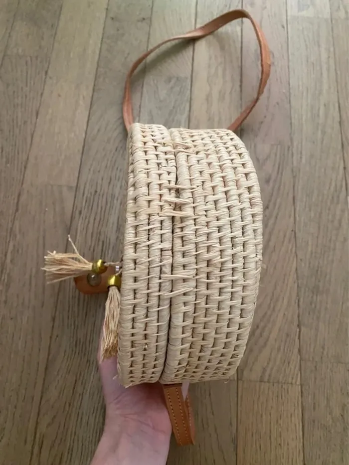 Sac en raphia rond fabriqué à Madagascar - photo numéro 5