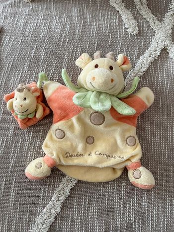 Peluche doudou et compagnie marionnette 23cm vache girafe jaune et orange très bon état