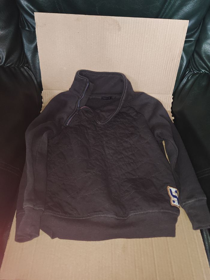 Pull ouverture côté droit