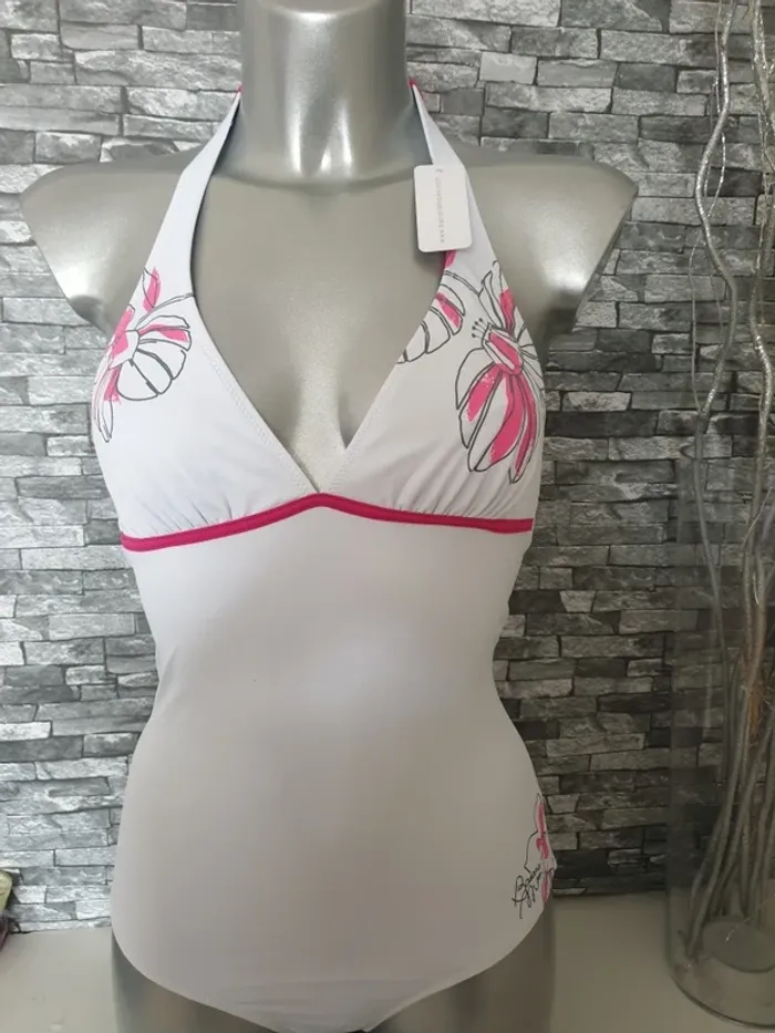 Maillot de bain blanc et rose T38 🌷