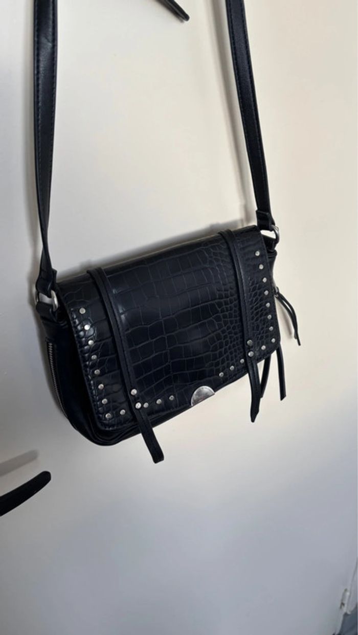 Sac à main bandoulière, noir, marque camaïeu en très bon état - photo numéro 2