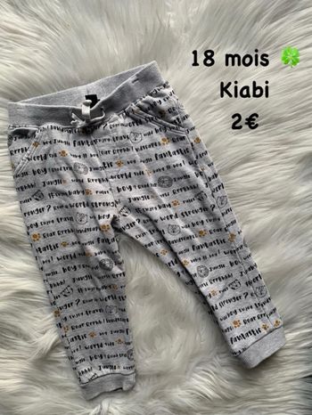 Pantalon 🍀 18 mois 🍀 Kiabi