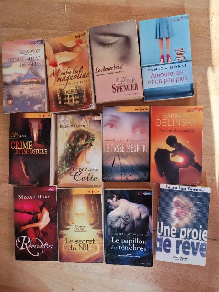 Livres collection "Best sellers Harlequin" (10 photos)
