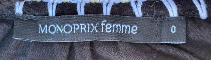 🖤 Top noir col V avec broderie ethnique – Taille 0 (36) - photo numéro 5