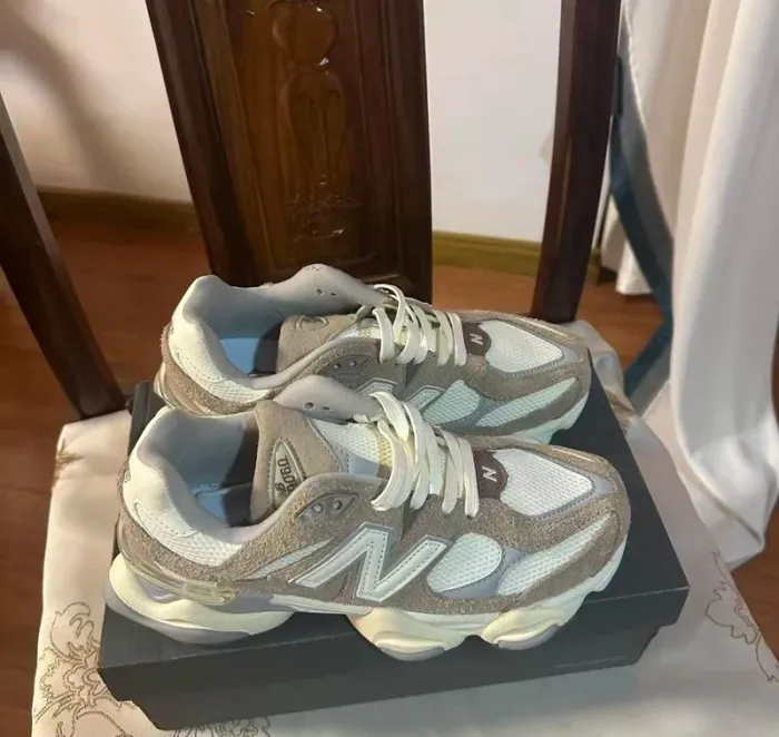 New Balance 9060 'Grey Matter' Taille 40 - photo numéro 2