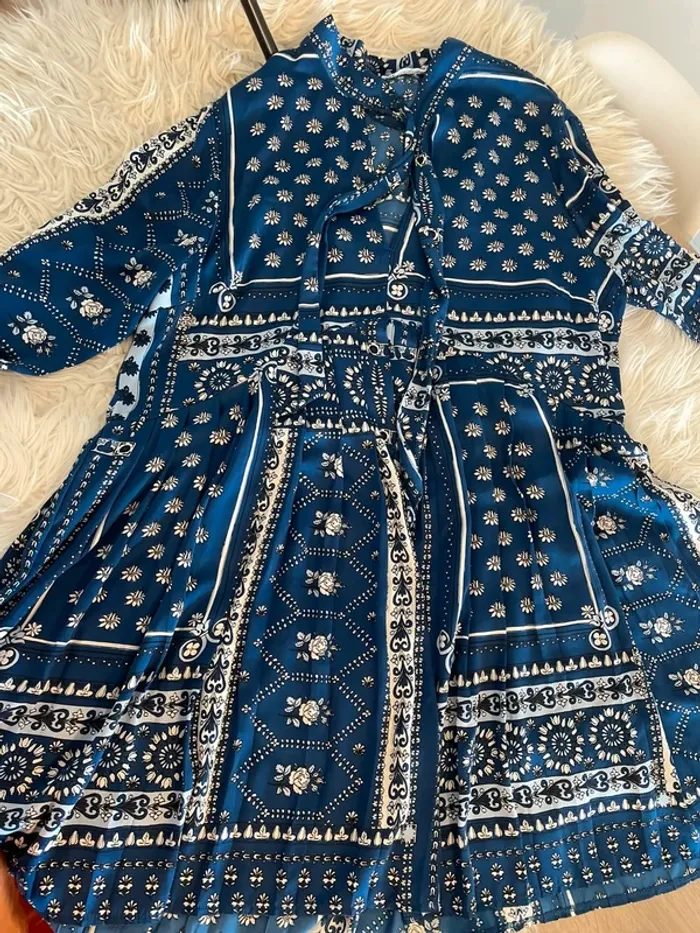 Ensemble robe et pontalon large - photo numéro 2