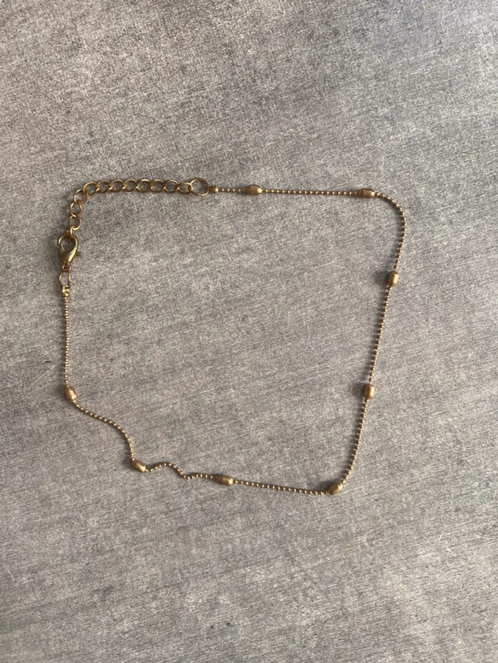Collier doré