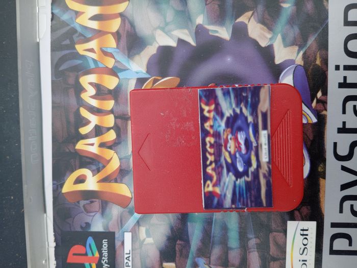 Rayman PS1 – Édition Platinum + Carte mémoire avec sauvegarde 100 % - photo numéro 7