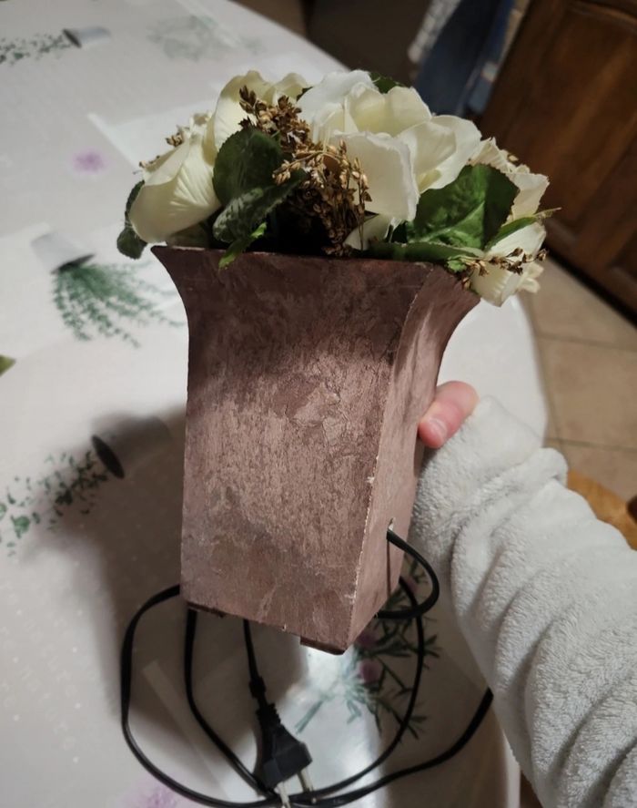 Lampe en fleurs artificielles - photo numéro 4