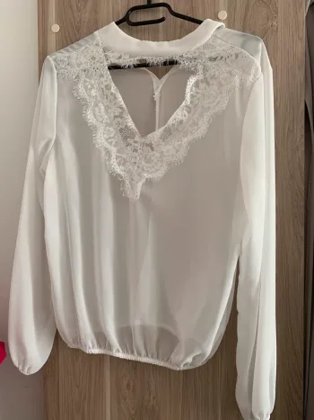 Blouse dentelle