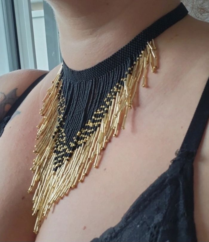 Collier raz de cou à frange - photo numéro 3