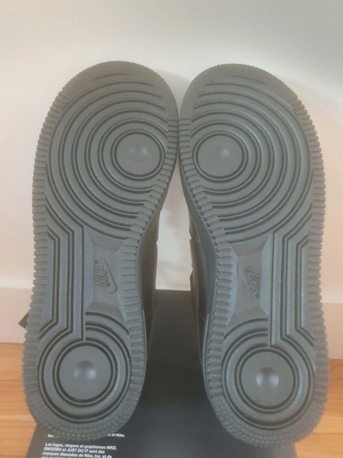 Nike Air Force 1 (38.5) - photo numéro 10