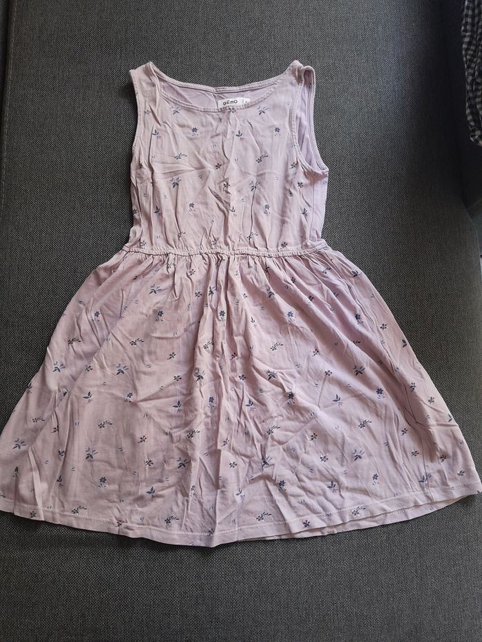 Robe fleuri gémo 8ans