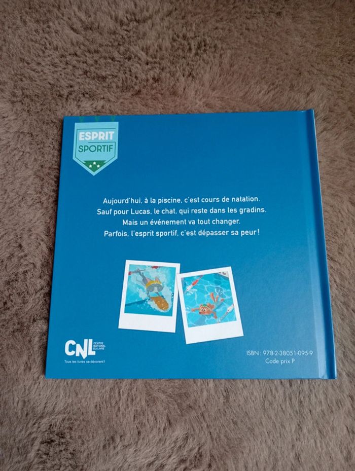 Livre Hachette la leçon de natation - photo numéro 2