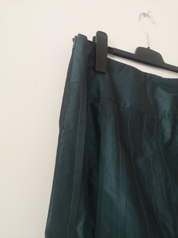 Jupe satinée évasée - photo numéro 5