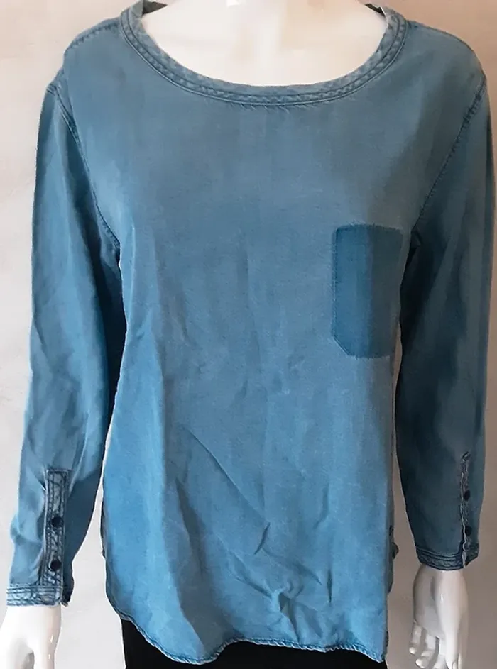 haut et t-shirt Pepe Jeans bleu taille M