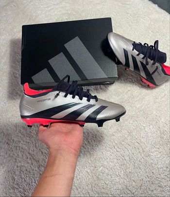 Crampons predator neuf