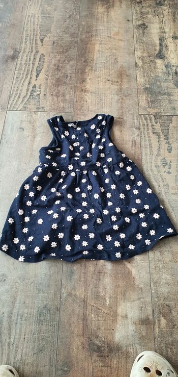 Robe 18 mois en très bon état