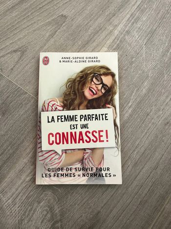 Livre : la femme parfaite est une connasse