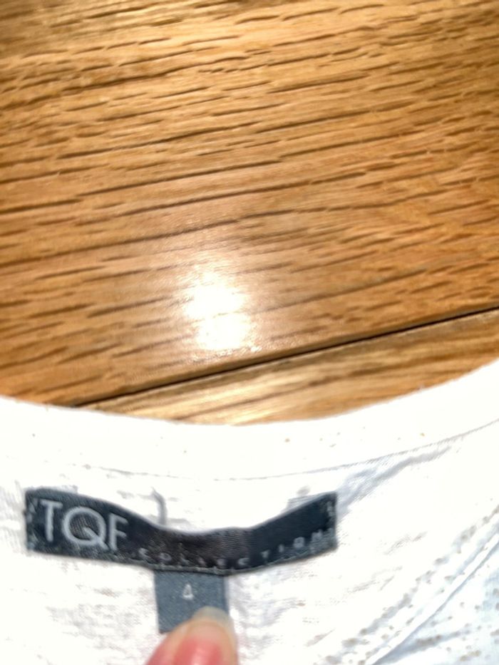 Robe d’été blanche pailettes dorées tqf 104 cm/4 ans - photo numéro 2