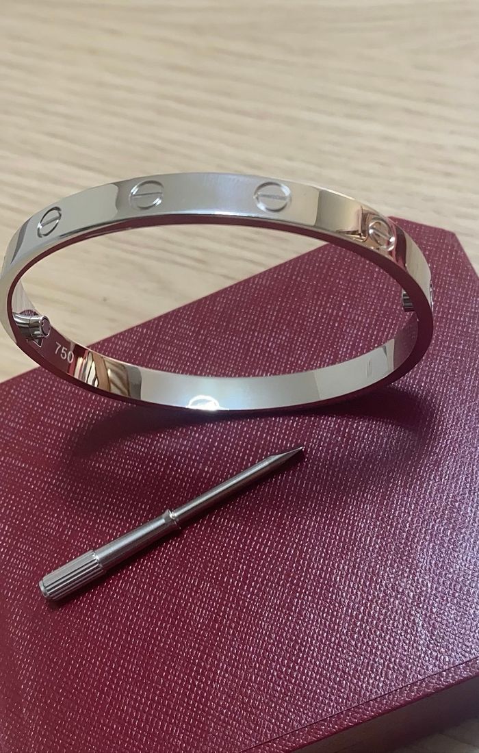 Bracelet love