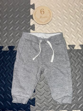 Pantalon / jogger gris kitchoun 6 mois