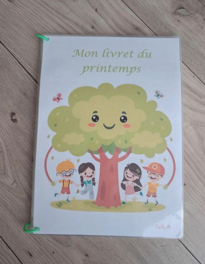 Livret d'activités thème printemps. Pédagogie montessori. Busy book quiet book