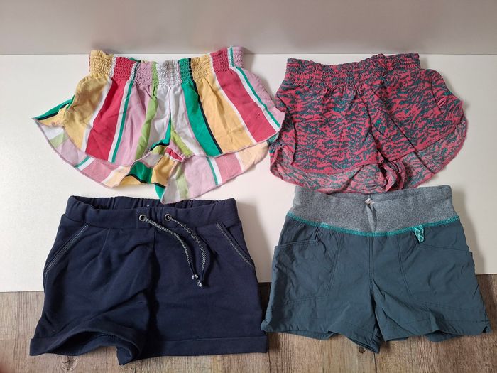 Lot de vêtements été fille 8 ans - photo numéro 2