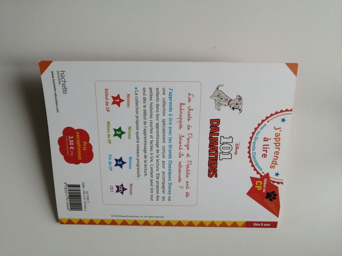 lot à thème dalmatiens - peluche, livre et figurines - photo numéro 4