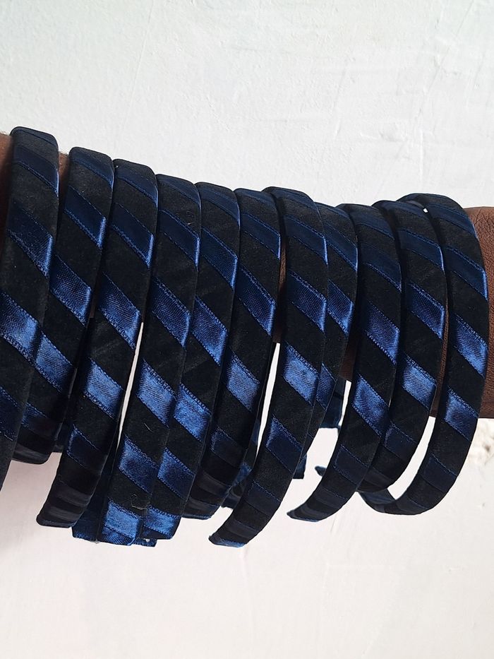 Lot 12 serre-tête noir et bleu - photo numéro 4