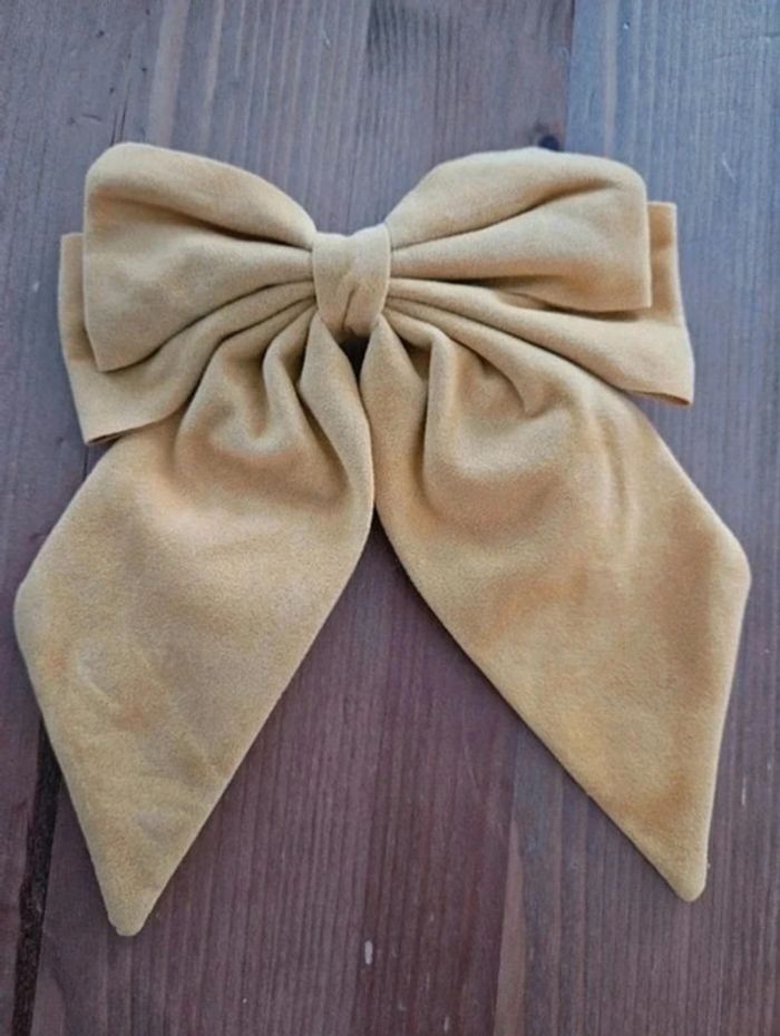 Pince nœud en velours ocre / moutarde Sézane - photo numéro 3