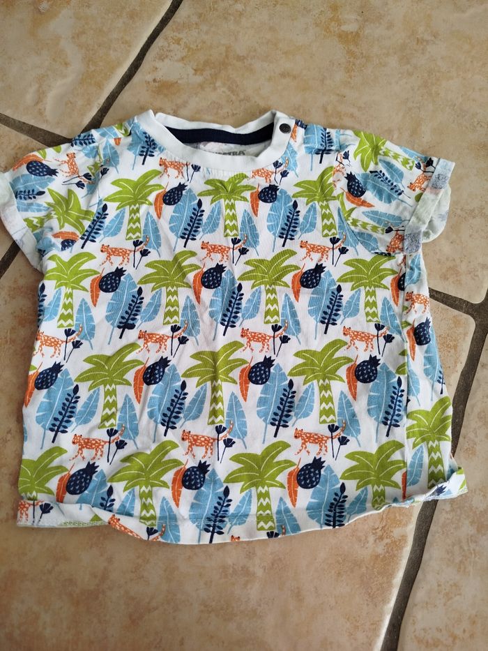 T shirt / polo 18 mois - photo numéro 3