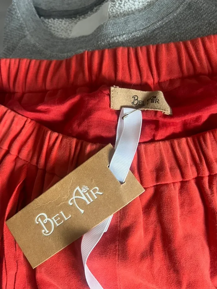 Jupe rouge - photo numéro 2