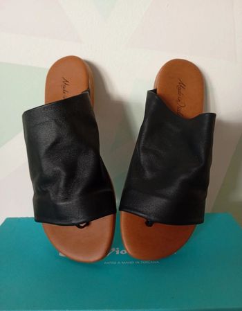 Tongs en simili cuir 